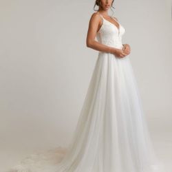 WHITE WEDDING DRESS