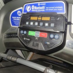 Horizon Treadmill With Bluetooth 