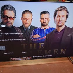 82 inch SAMSUNG _QLED SMART TV.  With All APS, Disney Channel, YouTube, Netflix,  etc. In Perfect Condition,  On Stan With Smart Remote Control. 