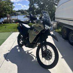 Kawasaki KLR 2022