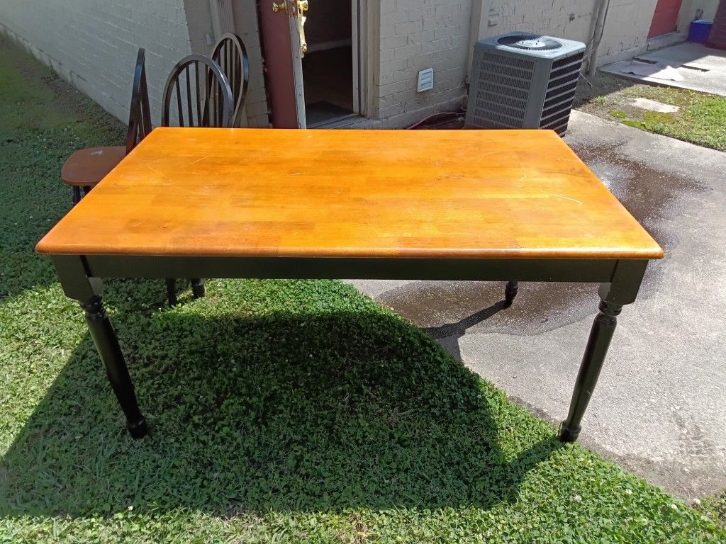Dining Room Table Wood And Black W 3 Chairs