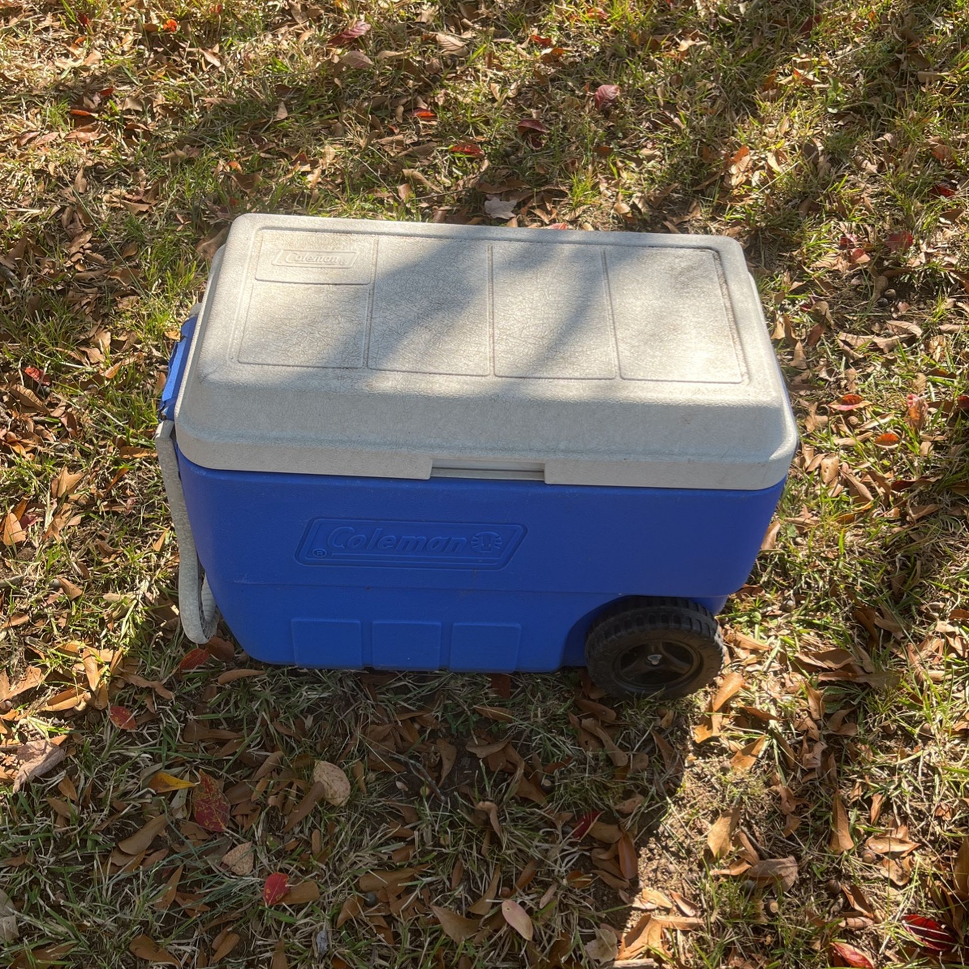 Coleman Cooler with Wheels 