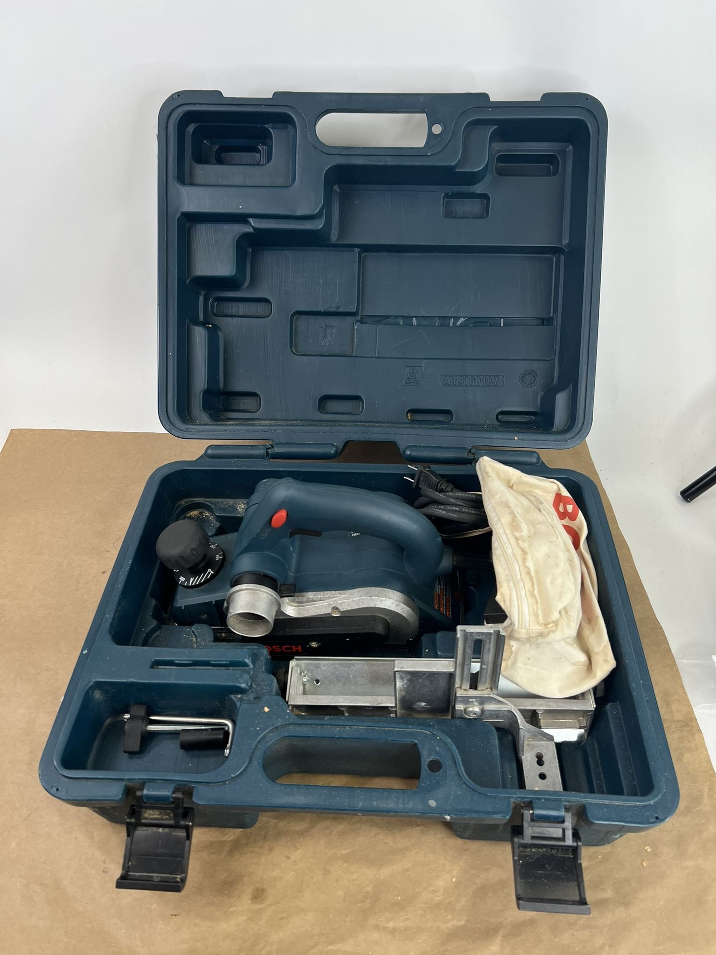 Used Bosch 1594 Planer 6.5 Amp Border With Case And Dust Bag