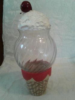 Candy dish