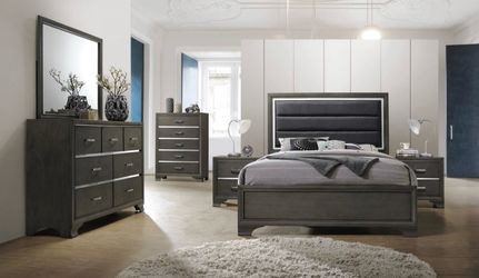 Warehouse liquidation sale. Paxton queen bedroom set only $499. Easy finance option. Same-day delivery.