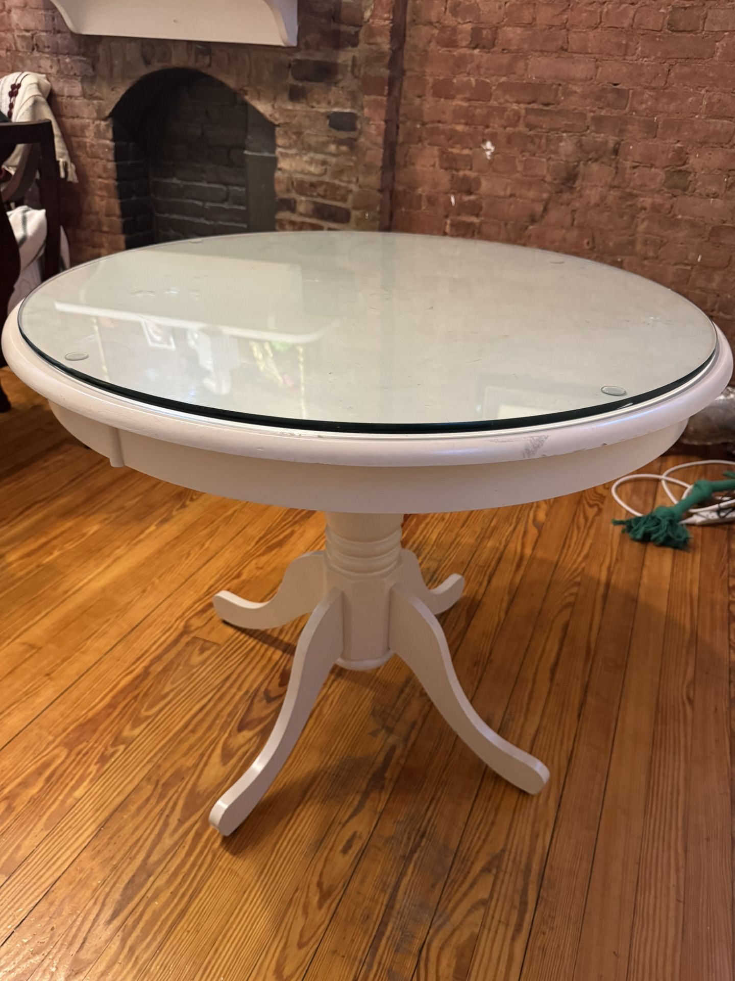 Round White Wooden Dining Table With Heavy Glass Topper 