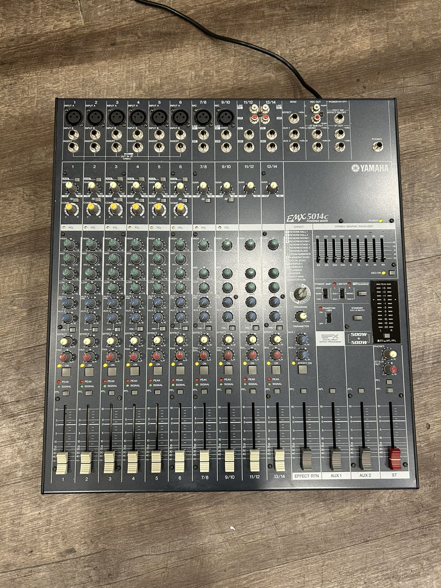Yamaha EMX 5014c Powered Mixer