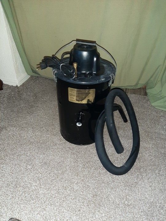 Love-less Ash Cop. Vacuum