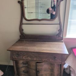 Antique Furniture Early 1900s
