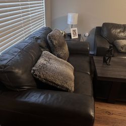 LIVING ROOM SET FOR SALE