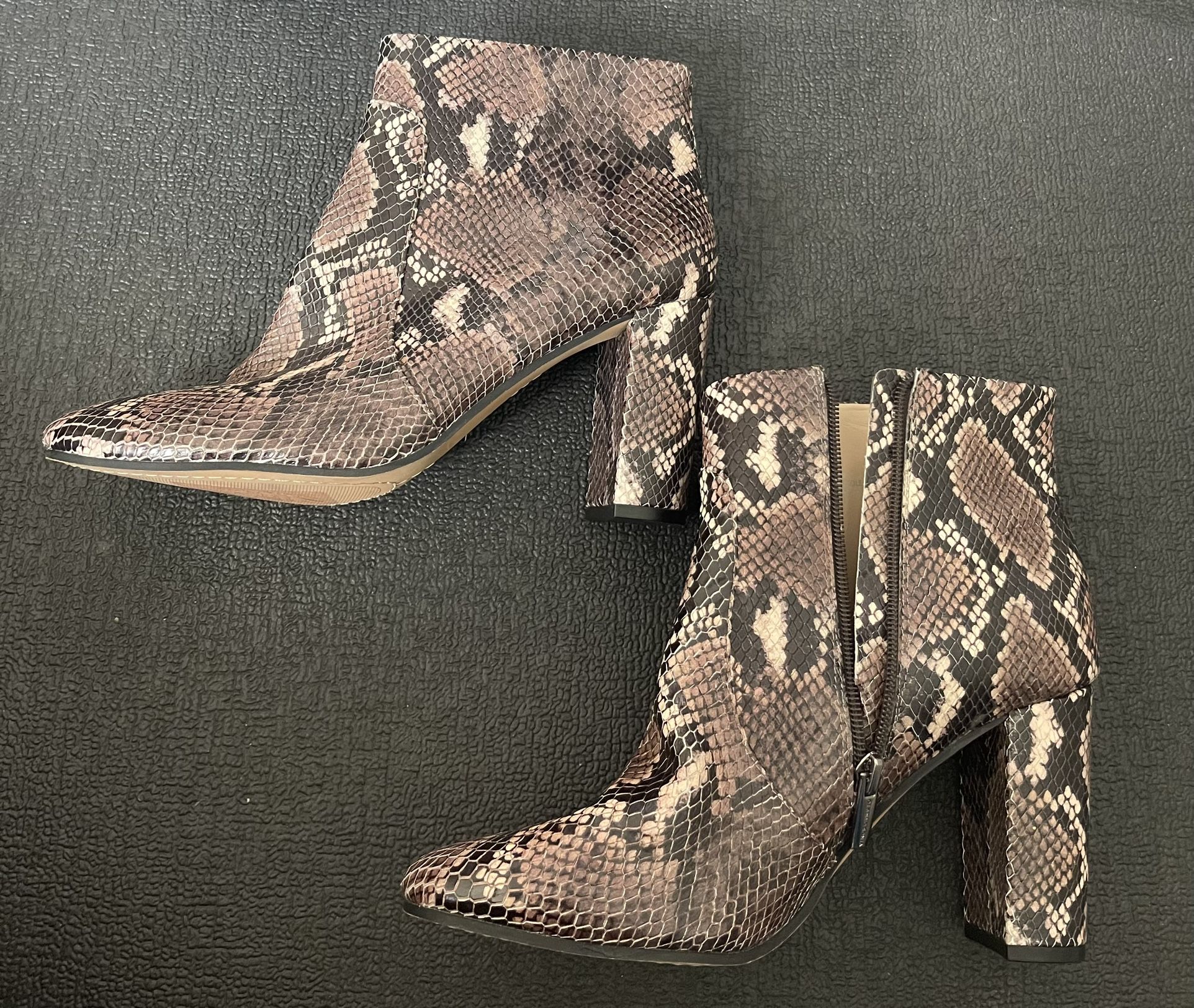 Vince Camuto Bootie