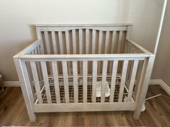 Pottery Barn Kendall 4-in-1 Convertible Crib