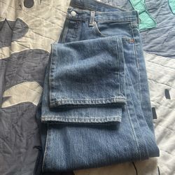 Levi 501 jeans