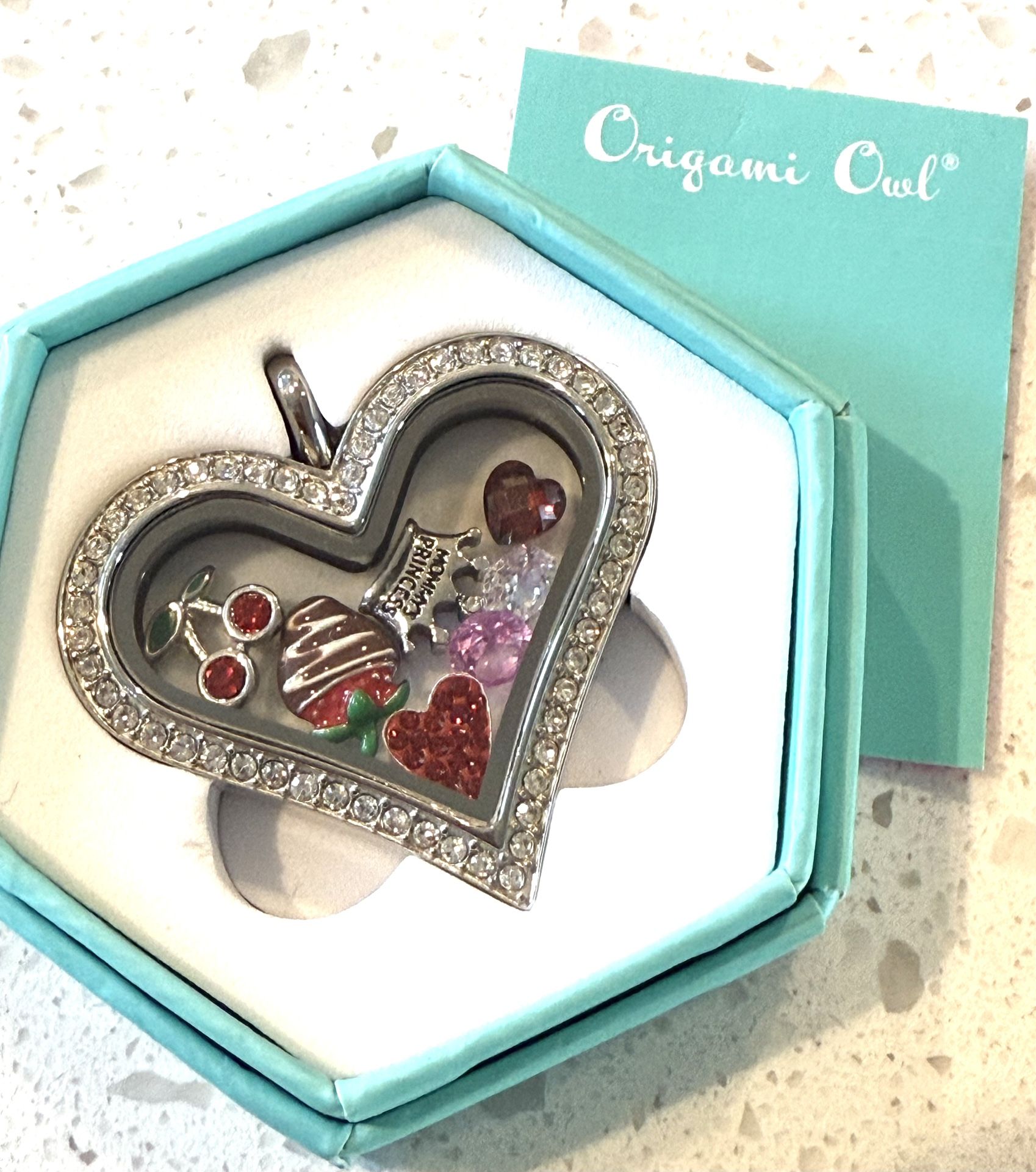 NEW Origami Owl Silver Heart Rhinestone Necklace Living Locket Mothers Day Gift