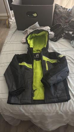 Weatherproof Jacket Size 4, Black/Yellow
