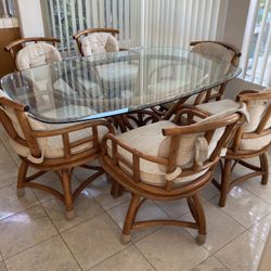 Vintage Rattan/beveled Glass Table And Chairs 