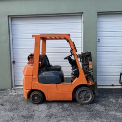 Toyota Forklift 