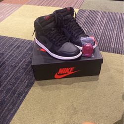 Size 11.5 Satin Black Jordan 1’s