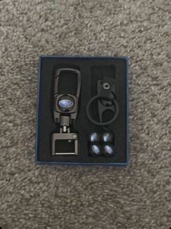 Subaru Keychain With Tire Bolts