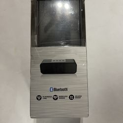 Home Stereo Bluetooth Speaker - Water resistant / Black / Rechargeable/ Powerful