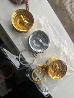Lowrider wire wheel key chain