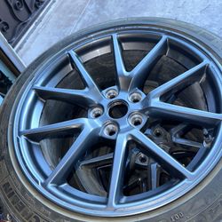 Tesla Rim 18”