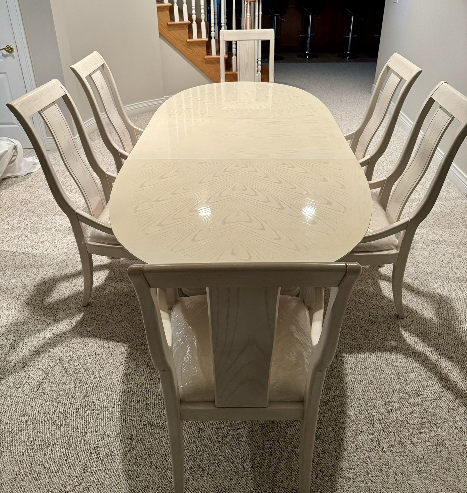 Dining Table And 6 Chairs
