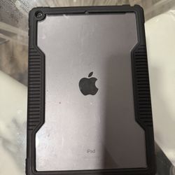 Apple iPad (9th Generation) - 64 GB - 10.2 in - Space Gray