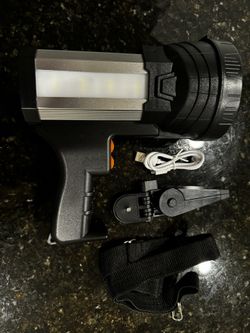 Rechargeable spotlight, Long Lasting Large Flashlight, Searchlight And Floor Camping Flashlight