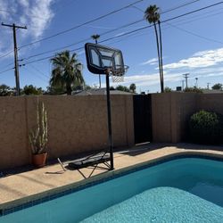 Basketball Hoop 