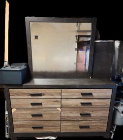 Dresser