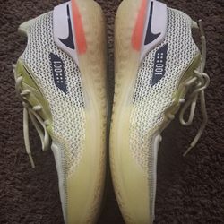 $180.! NIKE AIR ZOOM G.T.-GRINCH.