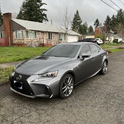 2017 Lexus IS
