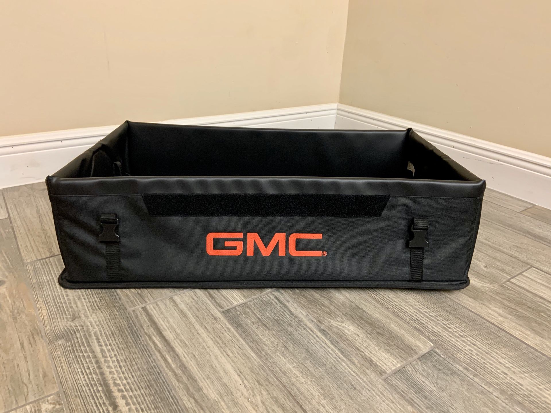 Genuine GMC Cargo Organizer