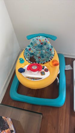 Baby walker