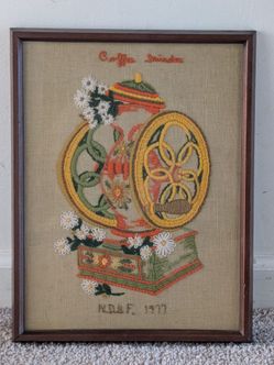 Vintage 1977 Coffee Grinder Needlepoint Crewel Embroidery 15½"x12" Framed
