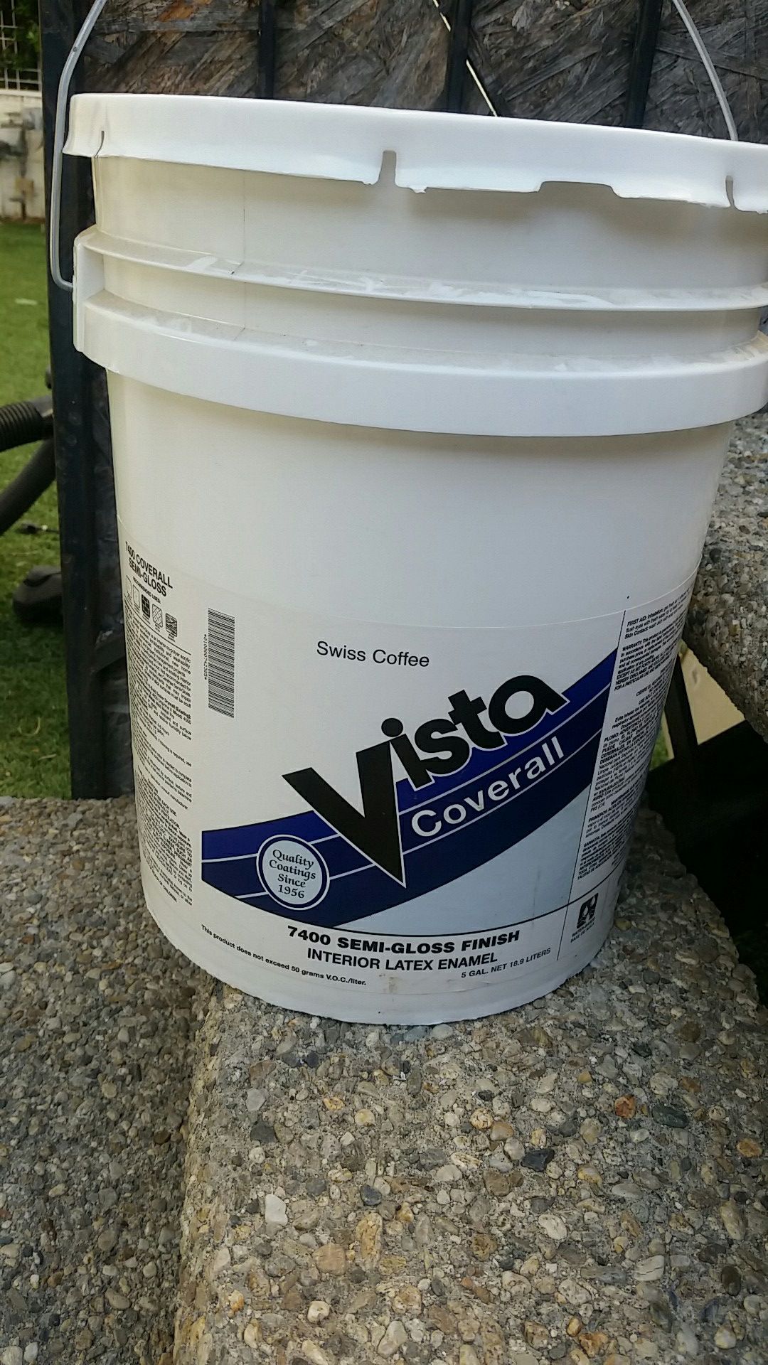Vista Paint Swiss Coffee