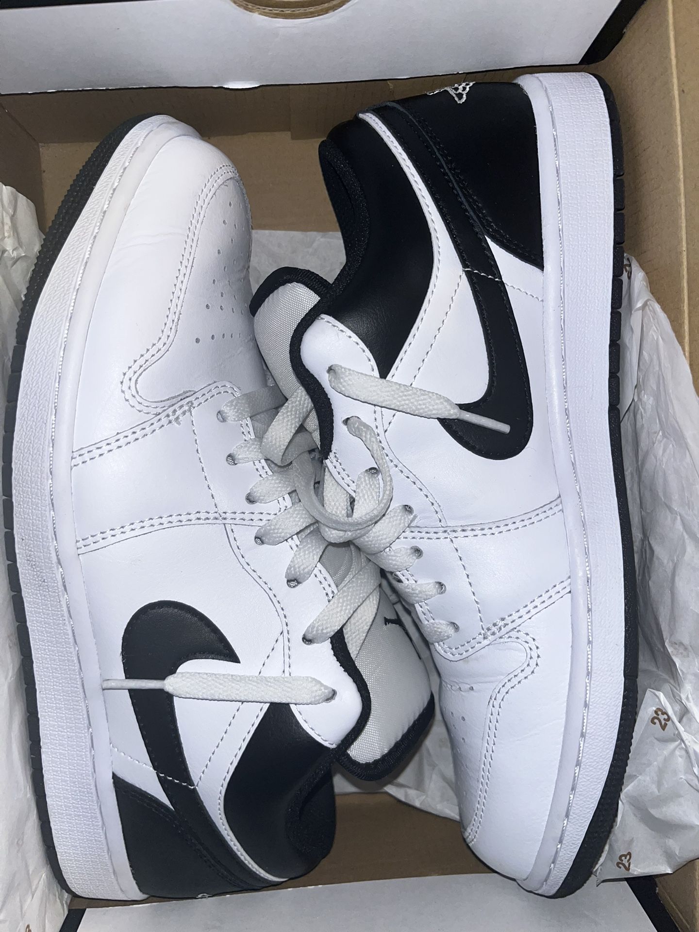 Nike Low Top Black/white