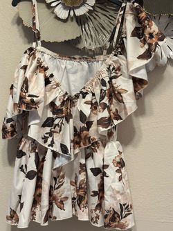 Womans Beige and brown flowers blouse