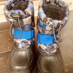 Boys Size 10 Snow Boots 