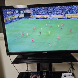 Sony three d forty six inch tv plus 3d  sony blu ray player and accessories