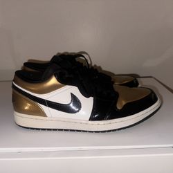 Jordan 1 Low Gold Toe