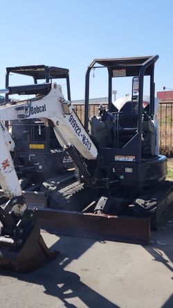 2016 BOBCAT EXCAVATOR AND TRAILER