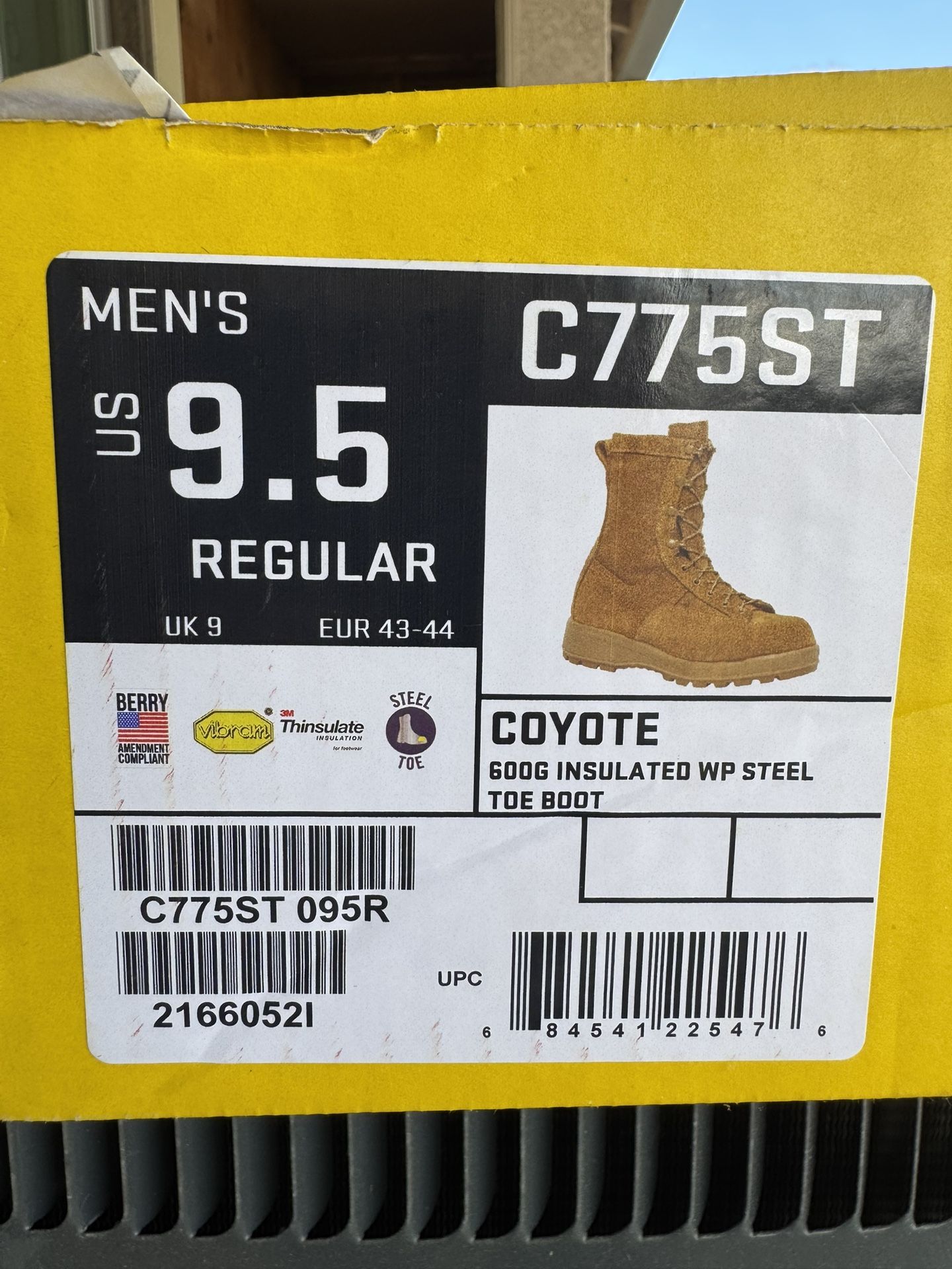 Belleville Men’s C775 ST 600g Steel Toe Insulated Waterproof Military Boots - Waterproof Army Boot AR 670-1 - Slip Resistant Traction Outsole - Berry 