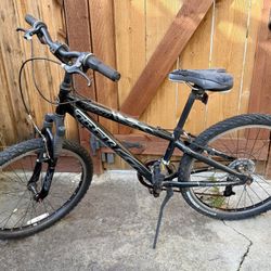 Trek MT22 Mountain Bike with 24” Tires