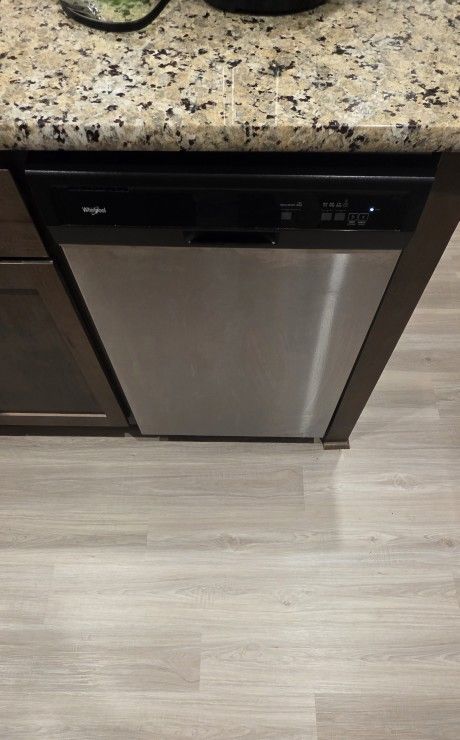 Whirlpool Dishwasher