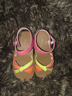 *NWB* Cole Haan - APPLE KNOT - Girls' Pink Multicolor Knotted Sandals