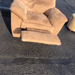Good condition recliner
