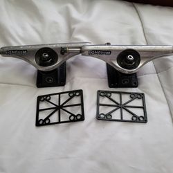 Trucks for Skateboards (Independent) 