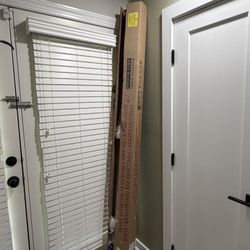 108” retractable projector screen